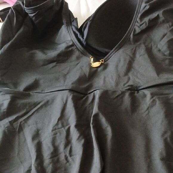 Black Swimsuit with Skirt Overlay - Picture 6 of 6